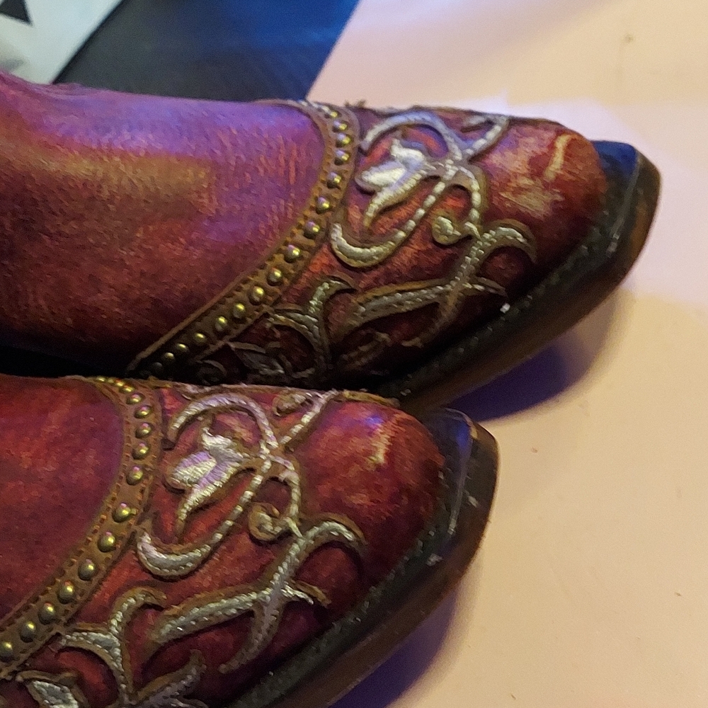*Brand New Coral  'Red' Boots*